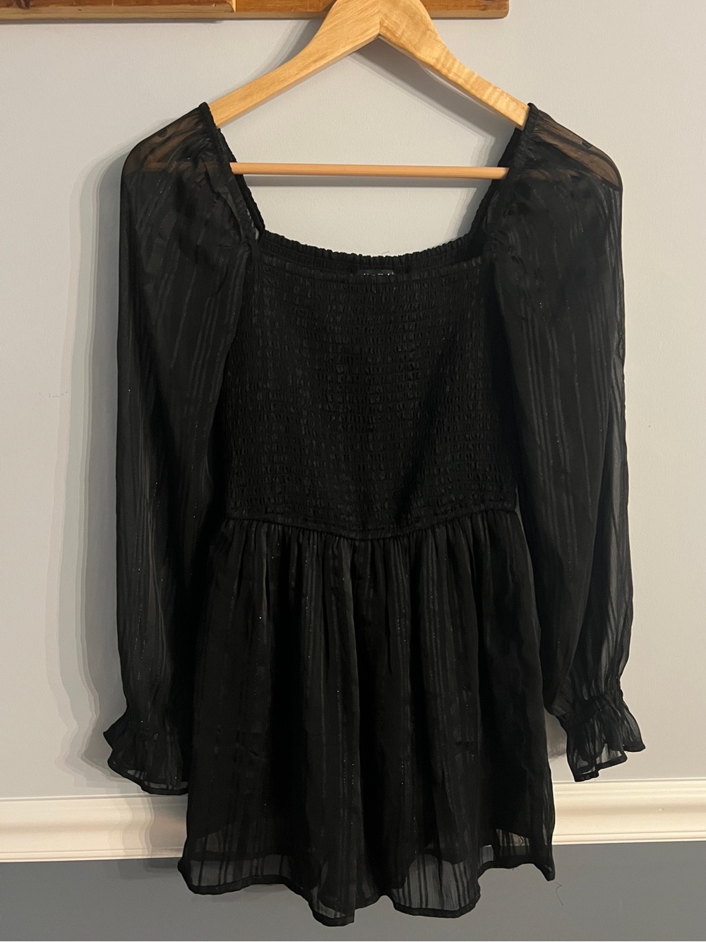 Abercrombie & Fitch Black Smocked Sheer Sleeve Romper XS Glitter Stripe